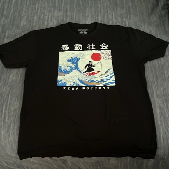 RIOT SOCIETY T SHIRT - Picture 2 of 4